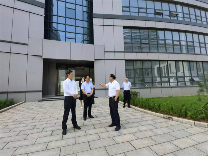 领导莅临指导考察